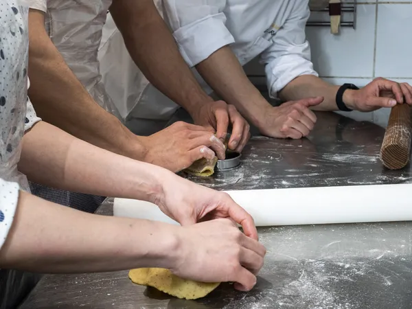 Réalisez une tartelette de saison - Image n°3 - Wecandoo