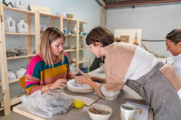 Modelez votre pichet en céramique - Afbeelding nr. 2 - Wecandoo