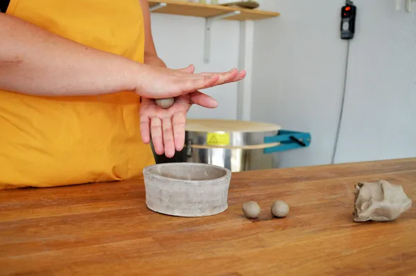 Initiez-vous au modelage et à l'estampage - Image n°4 - Wecandoo