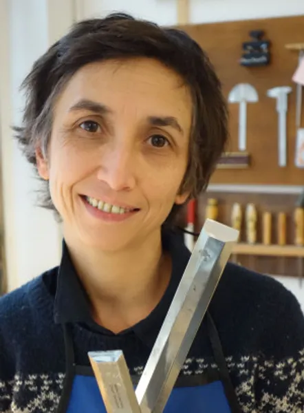 Irène : Luthier à Paris