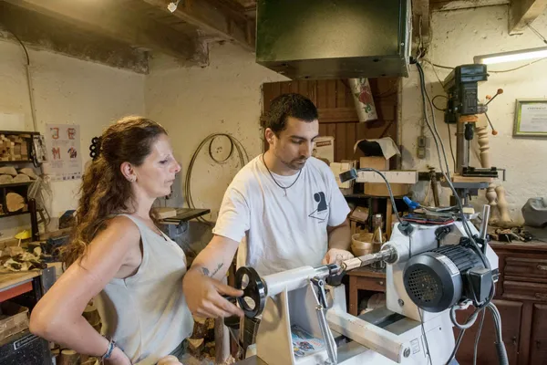 Réalisez votre stylo unique au tour à bois - Image n°2 - Wecandoo