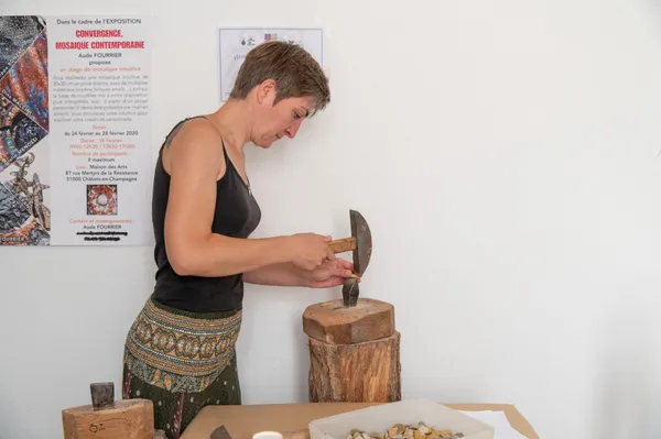 Réalisez votre table basse en mosaïque - Image n°2 - Wecandoo