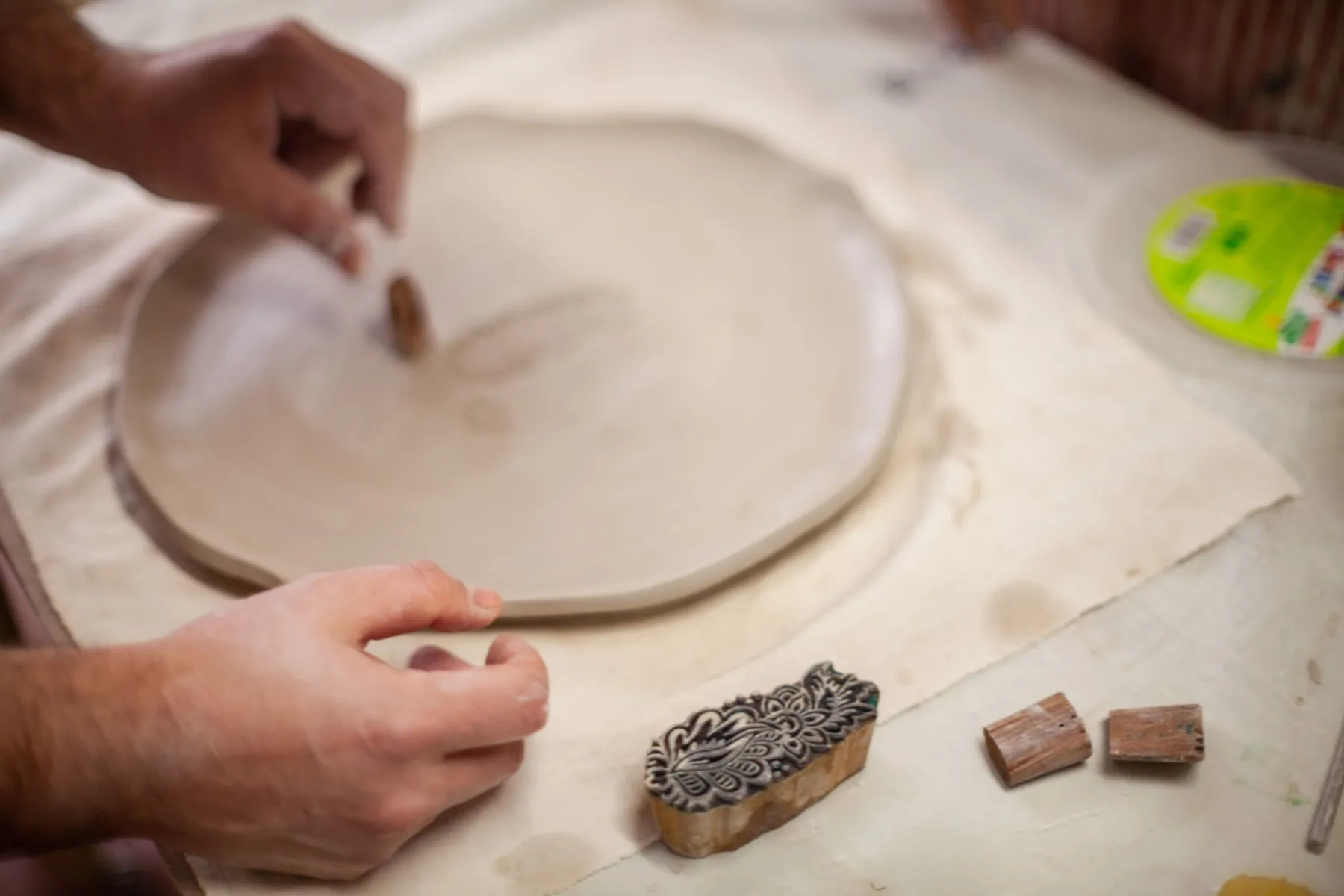 Modelez votre théière et deux bols à thé - Image n°3 - Wecandoo