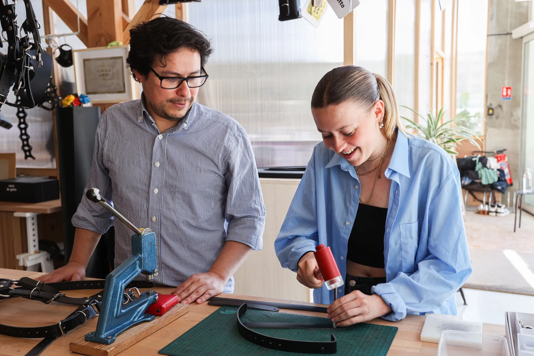 Réalisez votre harnais sur-mesure en cuir recyclé - Image n°3 - Wecandoo