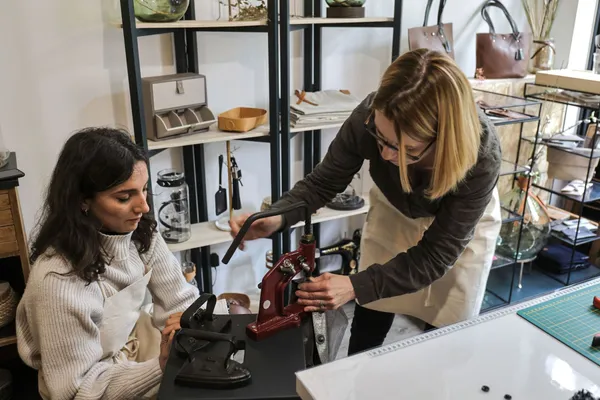 Créez votre sac bourse en cuir - Image n°4 - Wecandoo