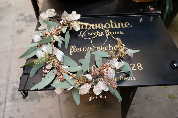 Créez votre couronne de fleurs séchées - Image n°3 - Wecandoo