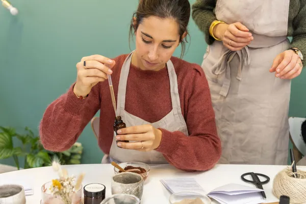 Cocoonez votre équipe et créez votre masque à l'argile personnalisé en groupe - Image n°1 - Wecandoo