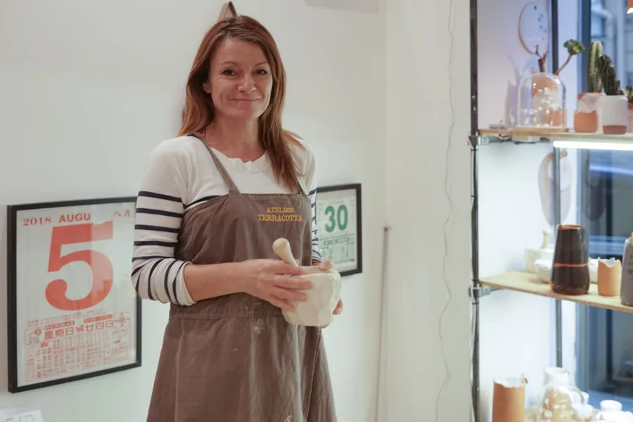 Sandra: Artisan Céramiste in Nice