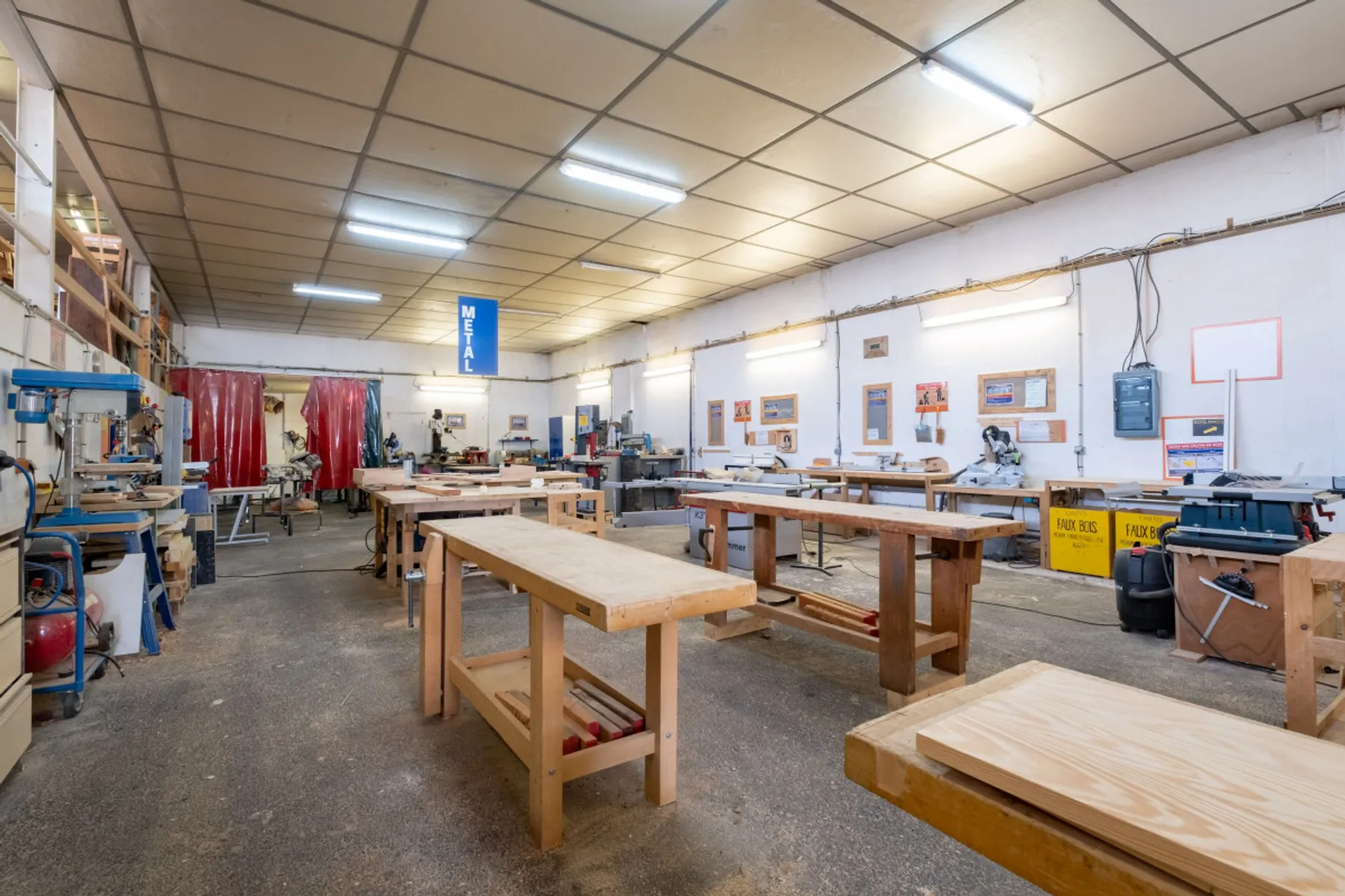 Fabriquez votre table de chevet en bois - Image n°4 - Wecandoo