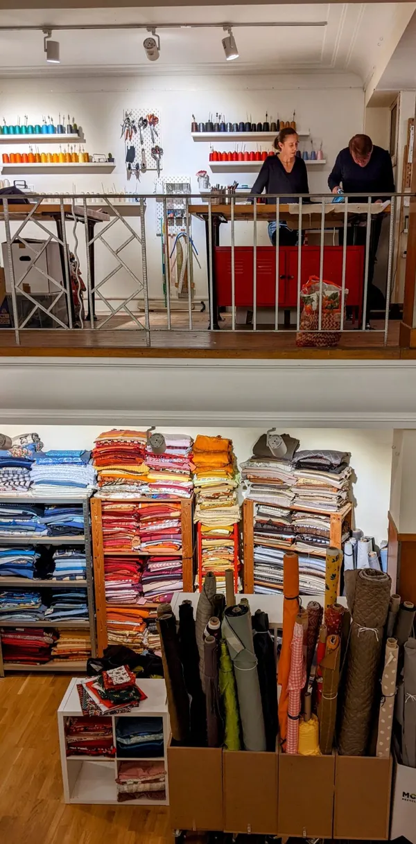 Approfondissez vos connaissances en couture et créez votre vêtement écoresponsable - Image n°1 - Wecandoo