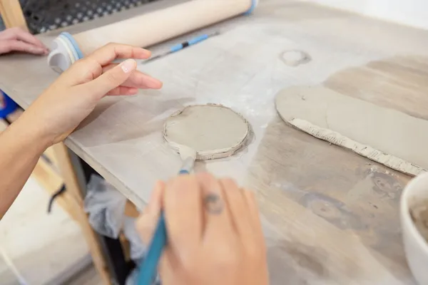 Initiez-vous au tour et au modelage sur une demi-journée - Image n°3 - Wecandoo