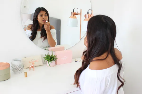 Réalisez votre duo de rouges à lèvres avec Audrey - Image n°1 - Wecandoo