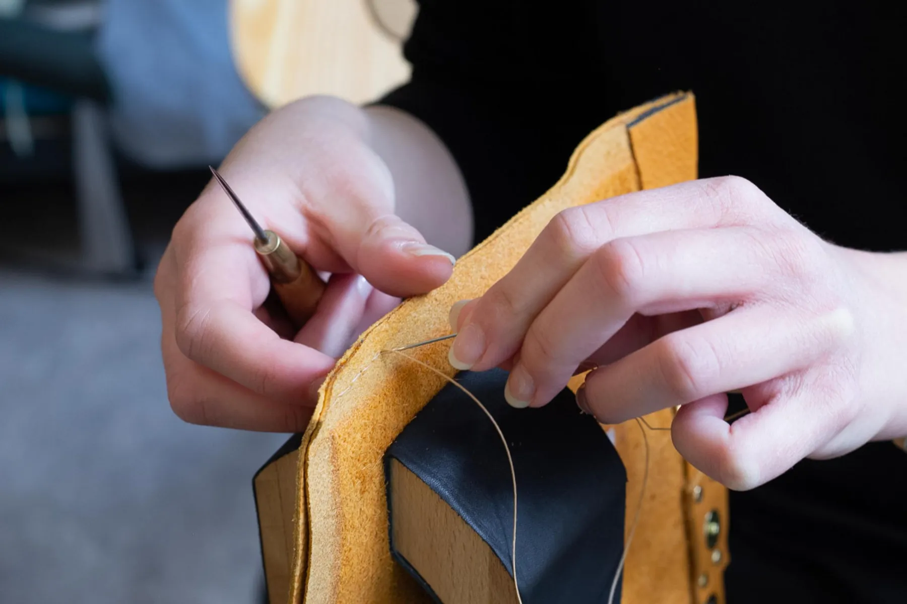 Créez votre pochette en cuir - Image n°2 - Wecandoo