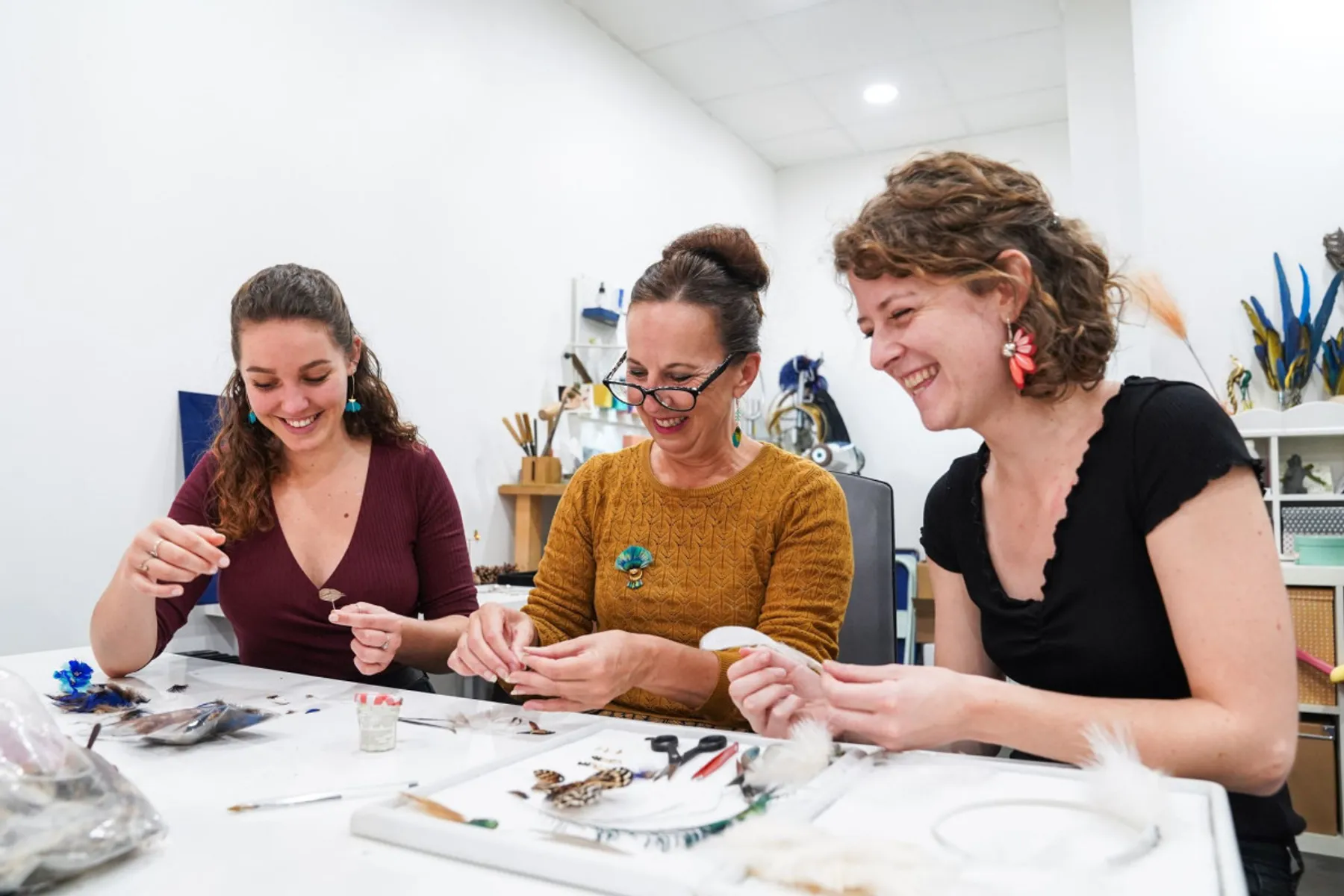 Créez votre composition en plumes sous cloche - Image n°4 - Wecandoo