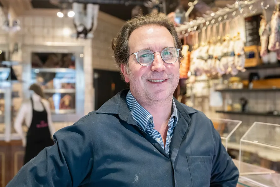 Timothée: Artisan Boucher in Paris