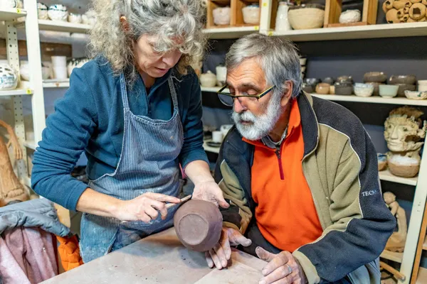 Fabriquez vos tasses au tour de potier - Image n°3 - Wecandoo