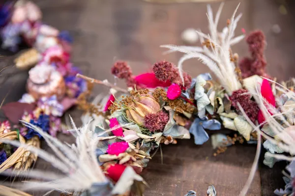 Créez votre couronne de fleurs séchées avec Fabien - Image n°1 - Wecandoo