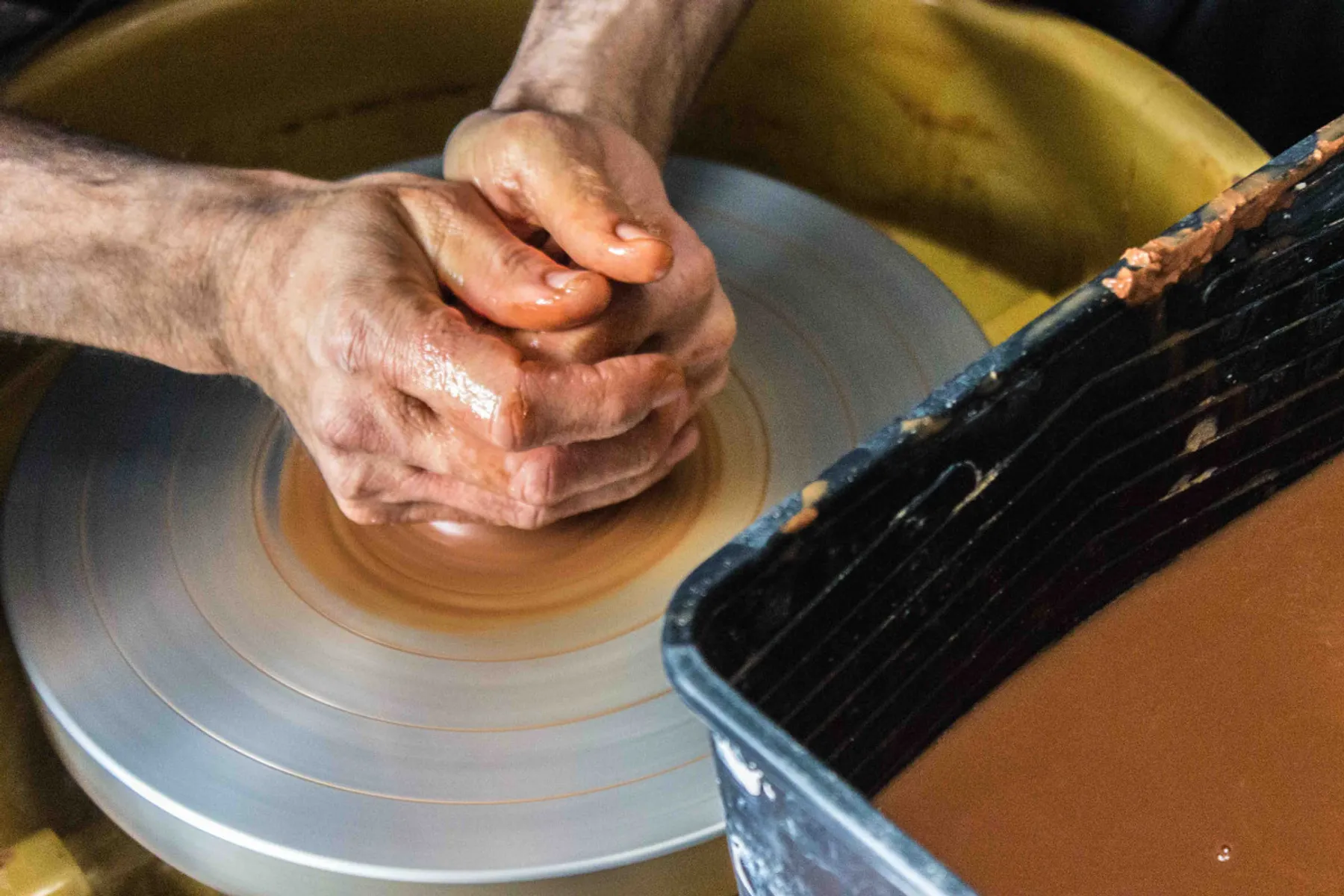Tournez vos pièces en céramique - Image n°2 - Wecandoo