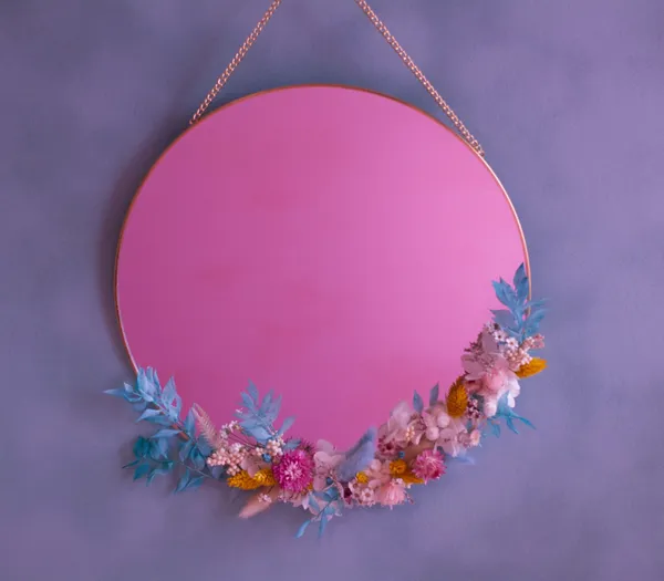 Wecandoo - Réalisez votre miroir fleuri