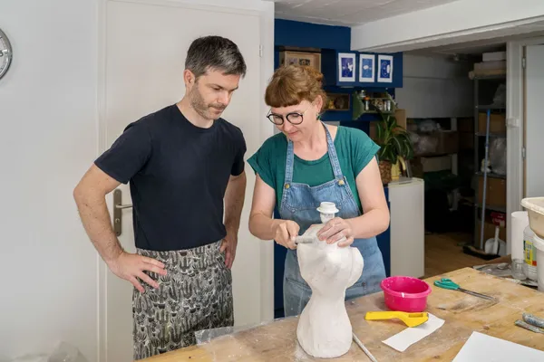 Modelez votre pied de lampe en plâtre - Image n°4 - Wecandoo