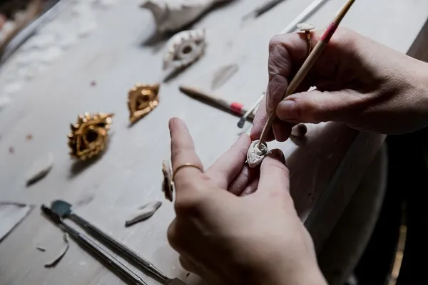 Initiez-vous à la bijouterie et à la céramique en réalisant vos bijoux (2 sessions) - Image n°3 - Wecandoo