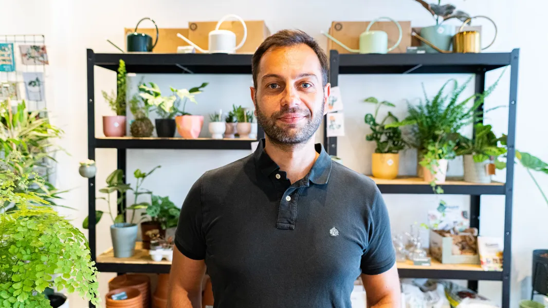 Antoine : Expert du bonsaï à Annecy