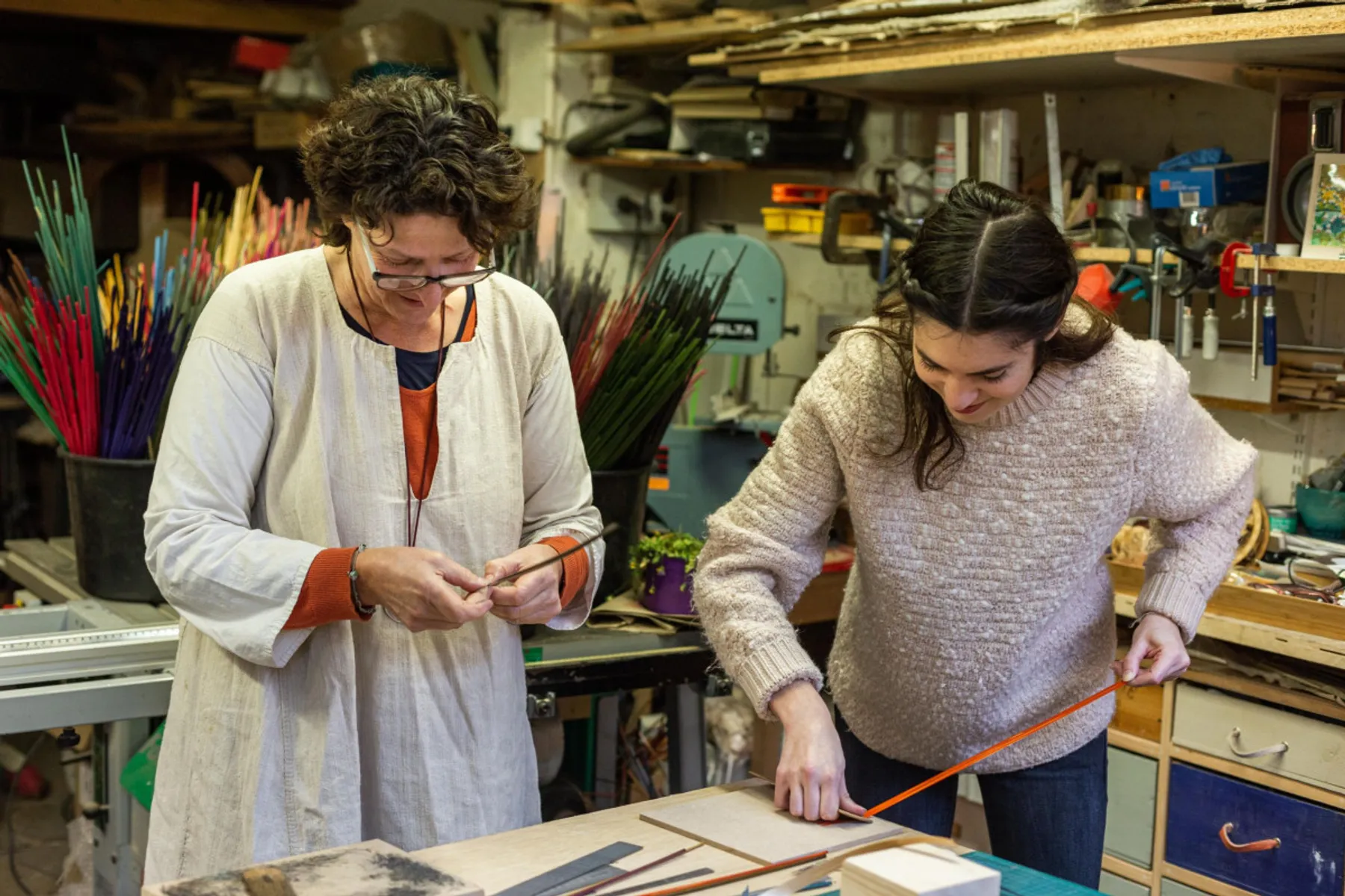 Créez votre lampe en marqueterie de paille - Afbeelding nr. 1 - Wecandoo