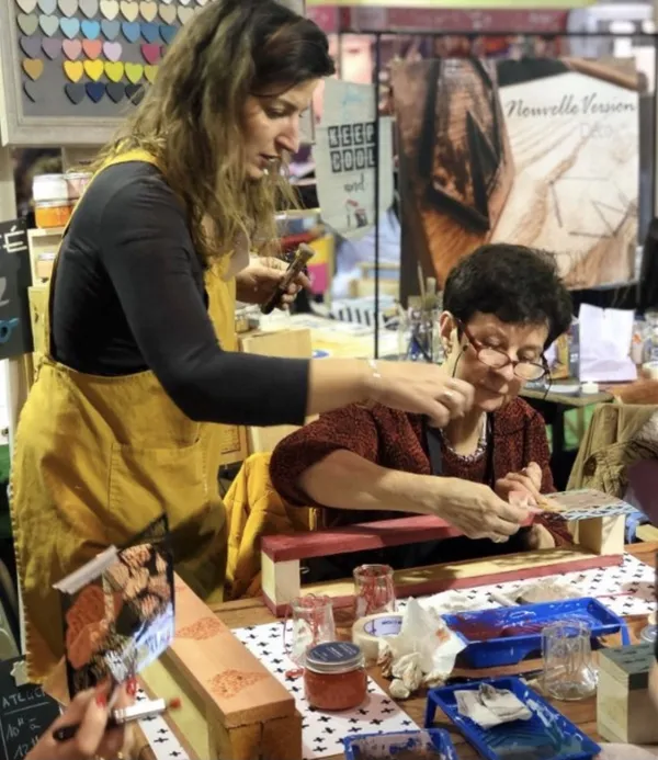 Relookez vos meubles de A à Z, sans ponçage et sur tout support - Image n°2 - Wecandoo