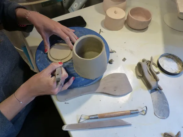 Initiez-vous au modelage et à l'émaillage en deux sessions - Image n°3 - Wecandoo