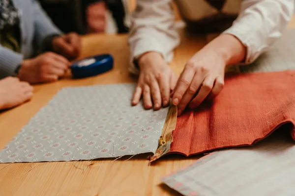 Progressez en couture et créez votre banane ou votre sac half-moon upcyclée - Image n°2 - Wecandoo