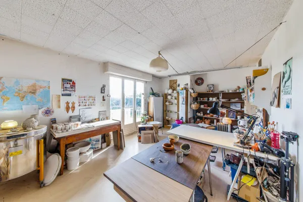 Modelez votre vase en terre mêlée - Afbeelding nr. 1 - Wecandoo