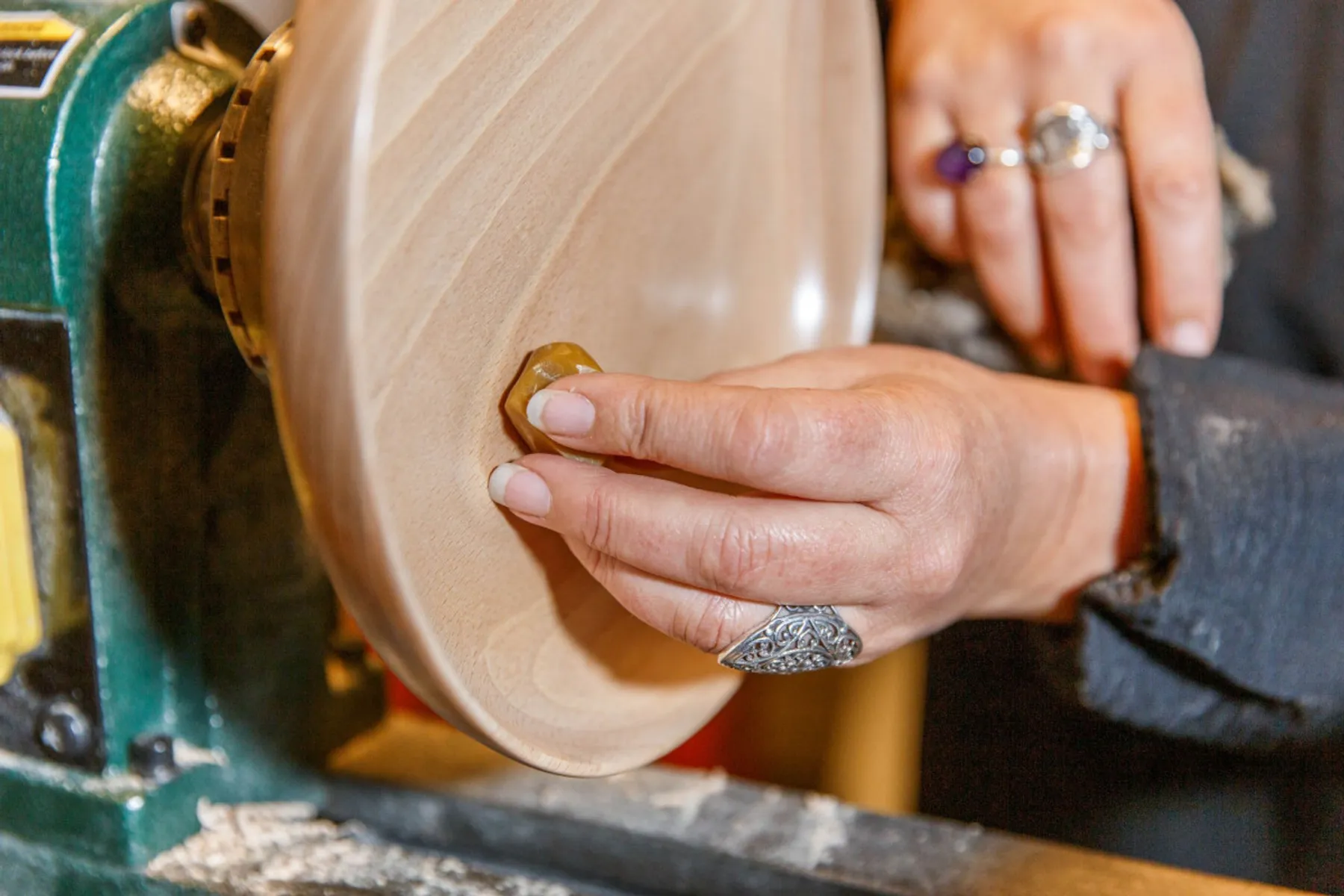 Fabriquez un set de brunch au tour à bois - Image n°4 - Wecandoo