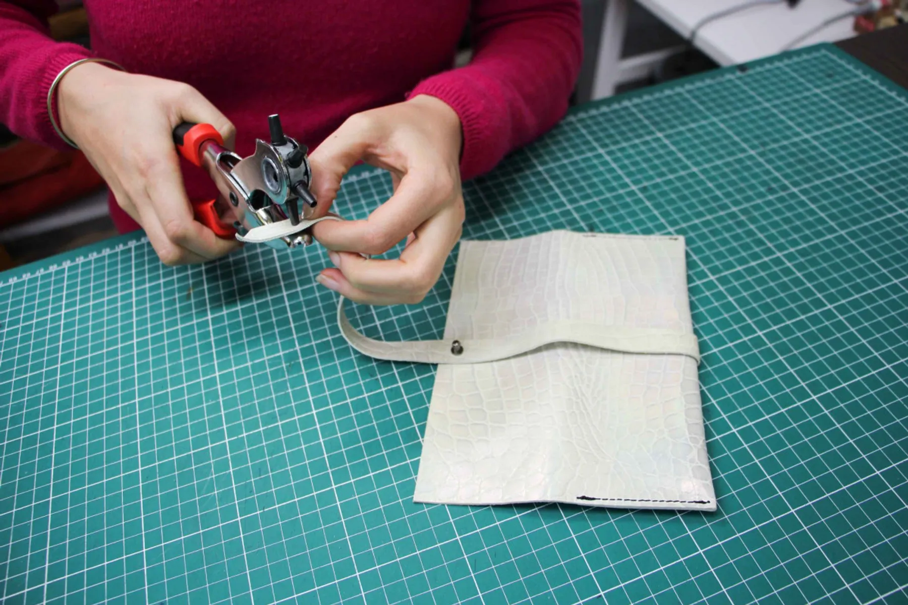 Initiation à la petite maroquinerie - Image n°5 - Wecandoo