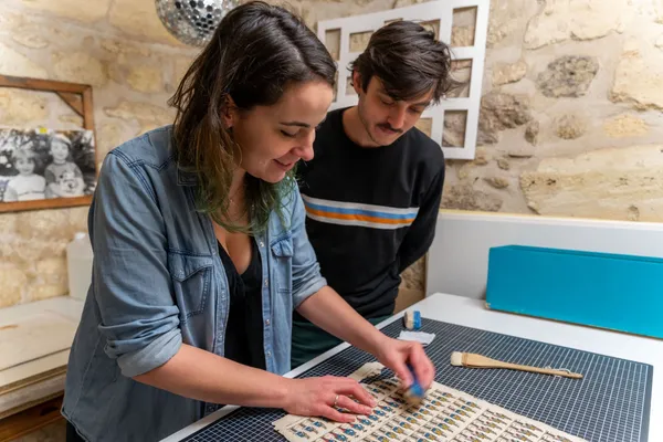 Restaurez votre oeuvre en papier - Image n°3 - Wecandoo