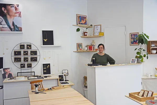 Créez vos boucles d'oreille en laiton plaquées or - Image n°1 - Wecandoo