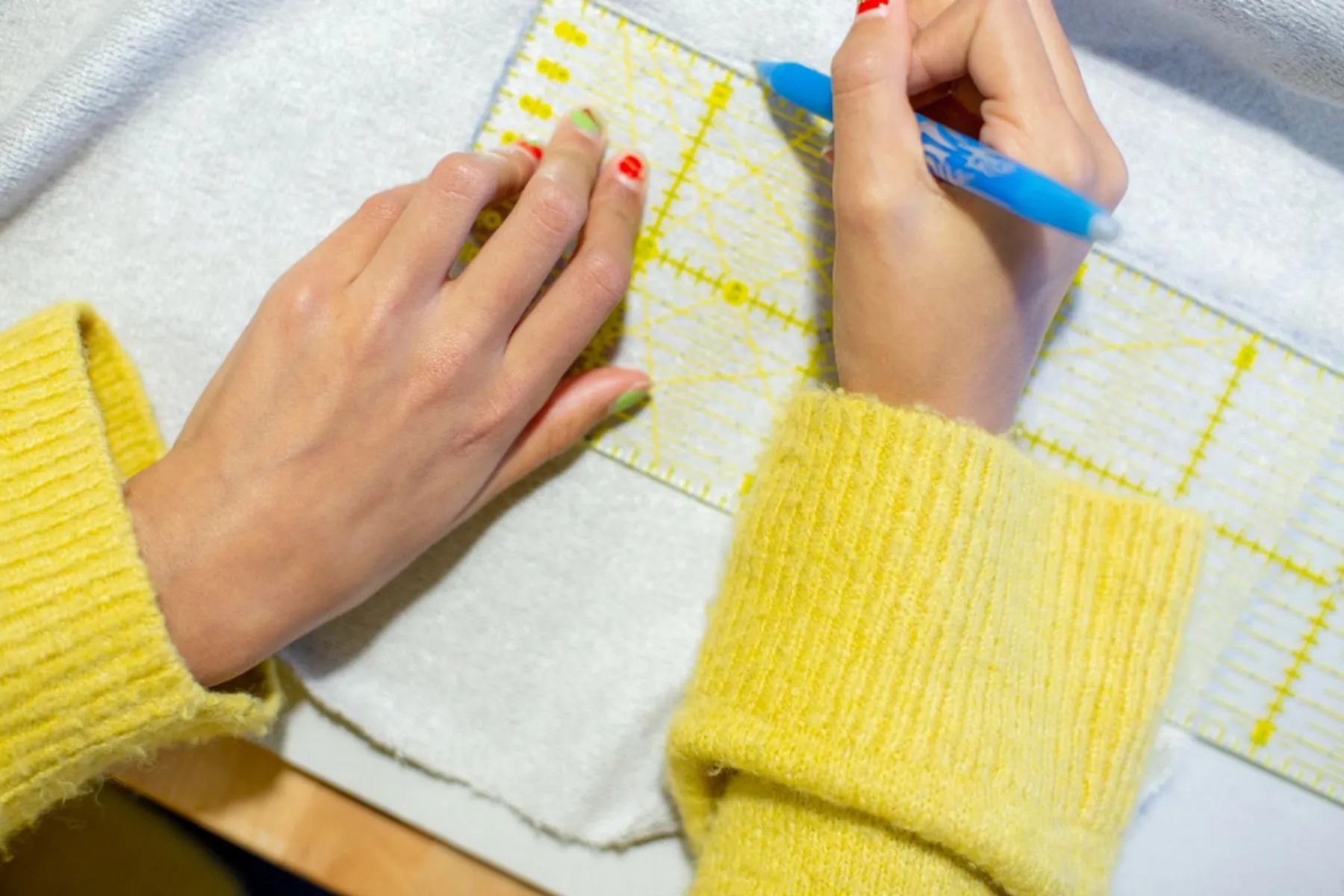 Fabriquez votre petit sac upcyclé - Image n°2 - Wecandoo