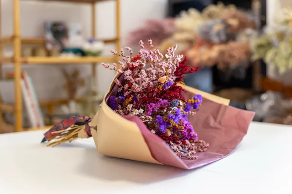 Wecandoo - Réalisez votre bouquet de fleurs séchées