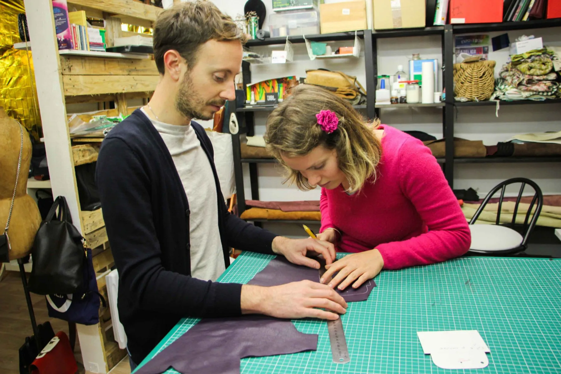 Initiation à la petite maroquinerie - Image n°2 - Wecandoo