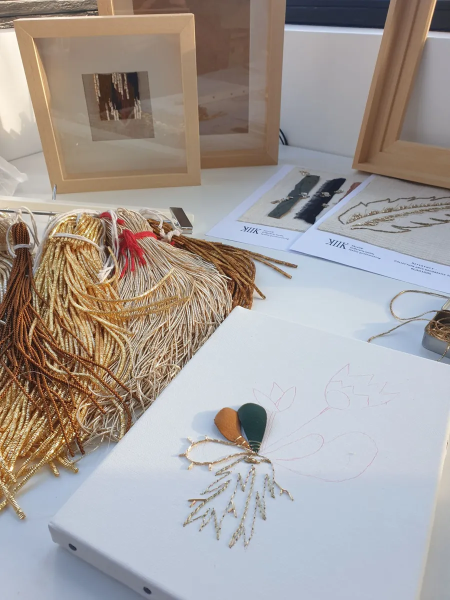 Découvrez l'art de la broderie au fil d'or - Image n°1 - Wecandoo