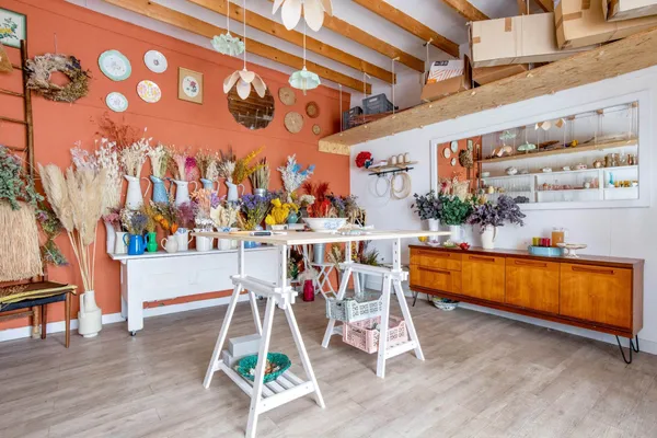 Créez votre cloche en fleurs séchées - Image n°1 - Wecandoo