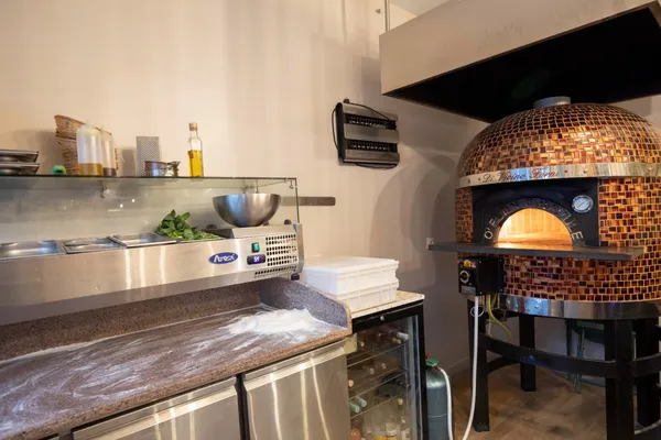 Découvrez tous les secrets de la pizza Napolitaine - Image n°1 - Wecandoo