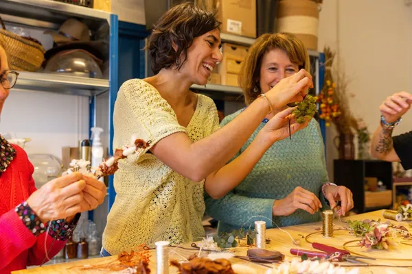 Réalisez votre couronne de tête - Image n°4 - Wecandoo