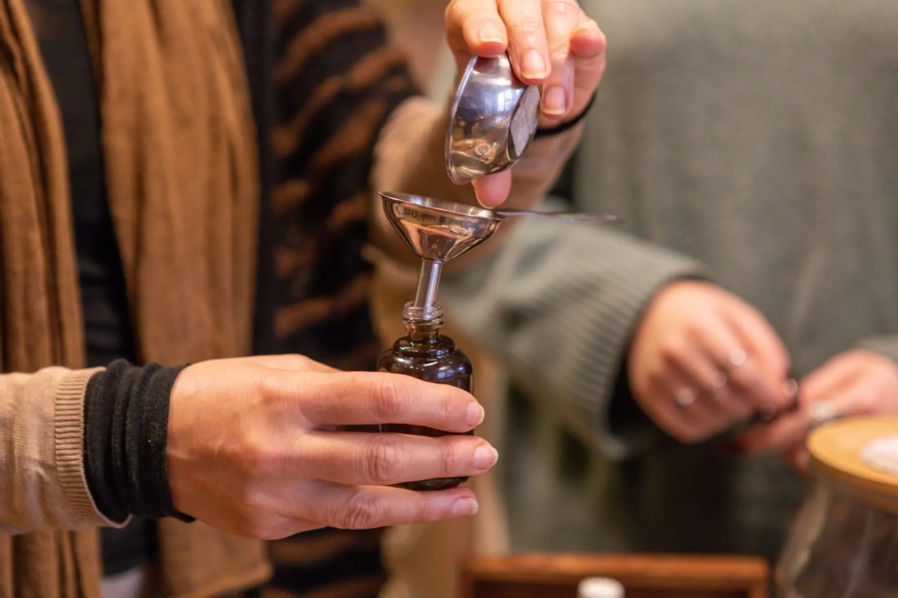 Créez votre propre huile corporelle d'aromathérapie 100% naturelle - Image n°4 - Wecandoo