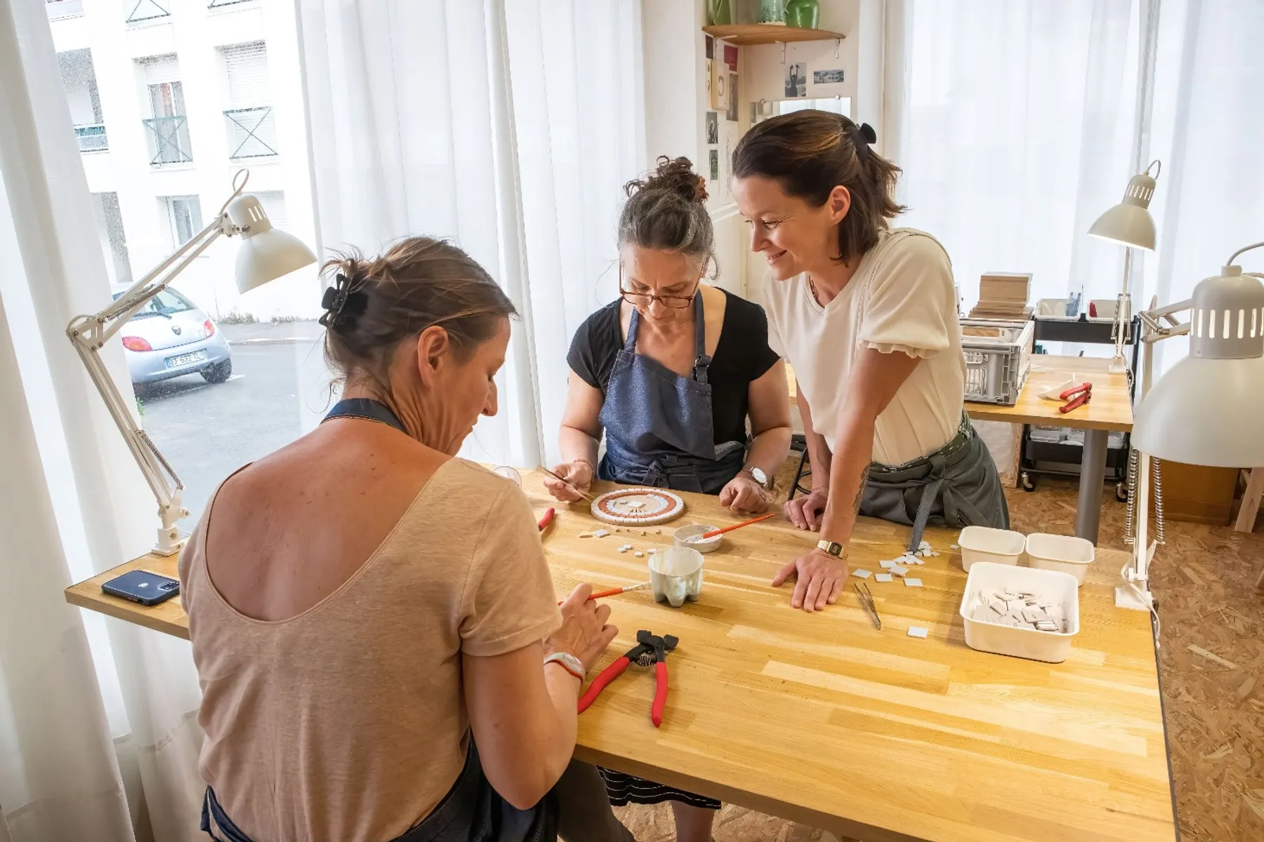 Réalisez votre cadre de décoration en mosaïque - Image n°3 - Wecandoo