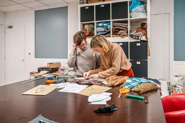 Réalisez votre gilet sans manche en fausse fourrure (2J) - Image n°3 - Wecandoo