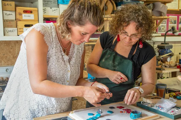 Initiez-vous à la teinture de tagua sur une journée - Image n°3 - Wecandoo