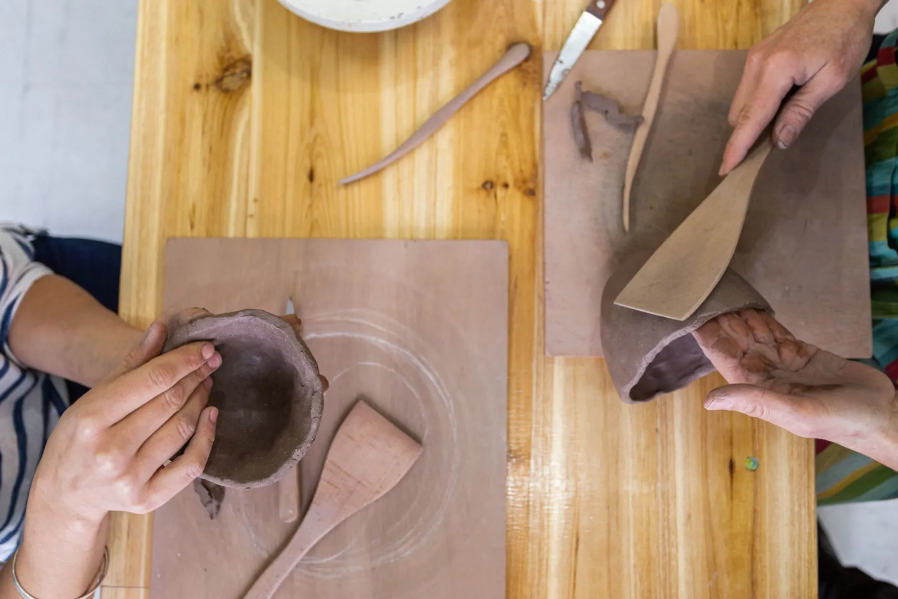 Modelez votre set apéro en céramique - Image n°1 - Wecandoo