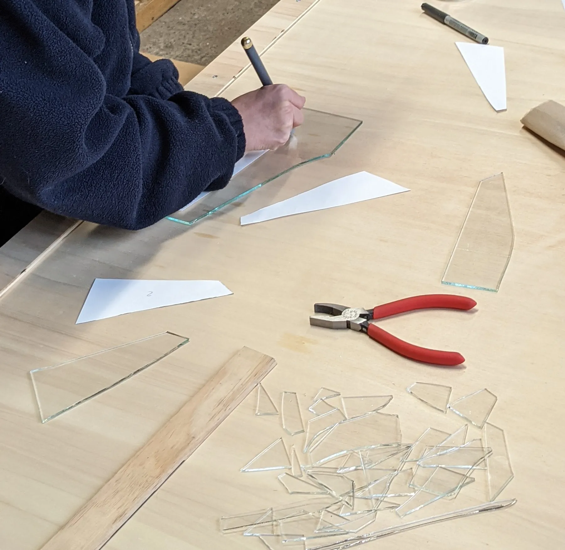 Découvrez l'art du vitrail avec Guillaume - Image n°1 - Wecandoo