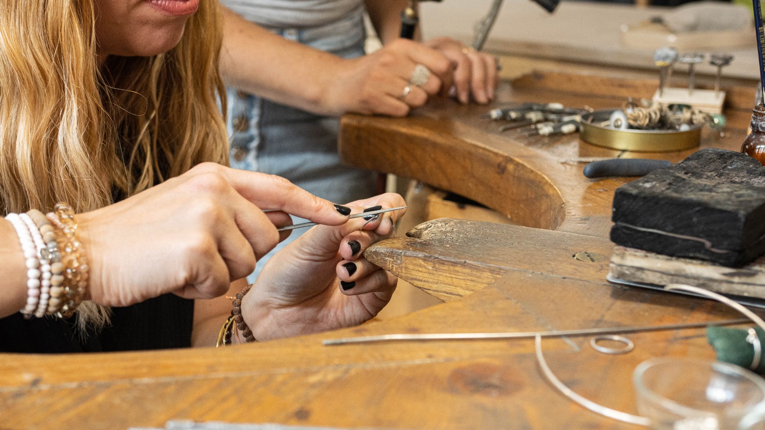 Wecandoo - Réalisez votre bague en argent perlée - Image n°9