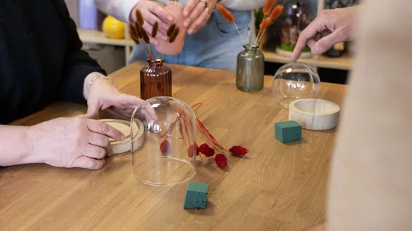 Composez votre cloche en fleurs séchées - Image n°1 - Wecandoo